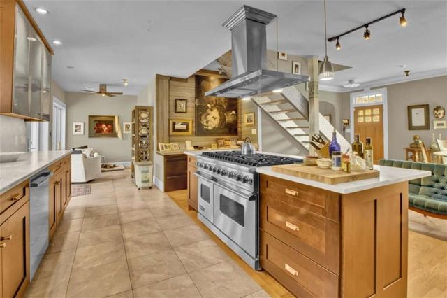 2221 Highview Road, Atlanta, GA 30311