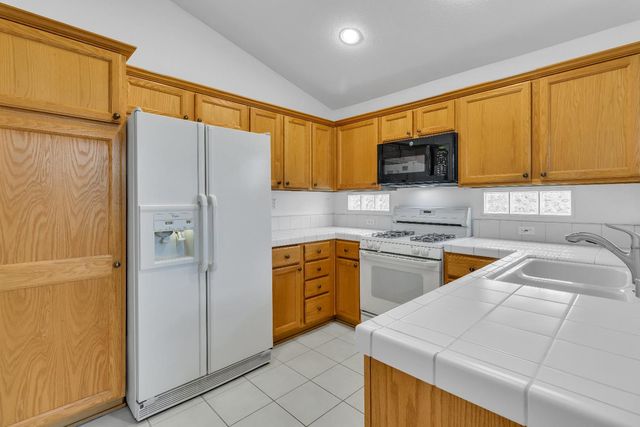 309 S Sugar Loaf Ct, Roseville, CA 95747