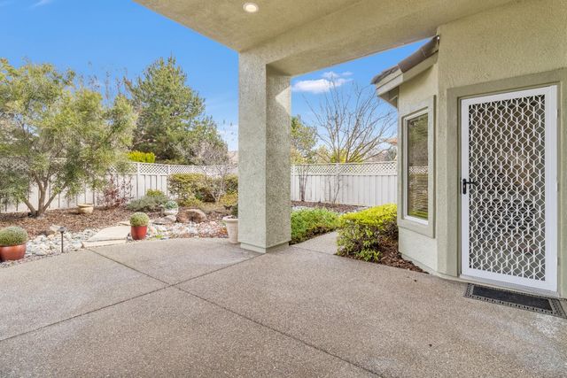 309 S Sugar Loaf Ct, Roseville, CA 95747