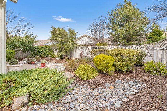 309 S Sugar Loaf Ct, Roseville, CA 95747