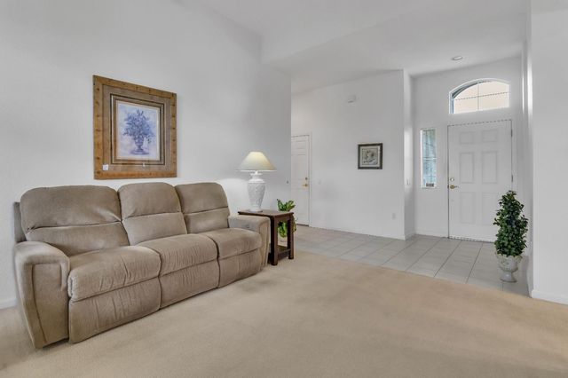 309 S Sugar Loaf Ct, Roseville, CA 95747