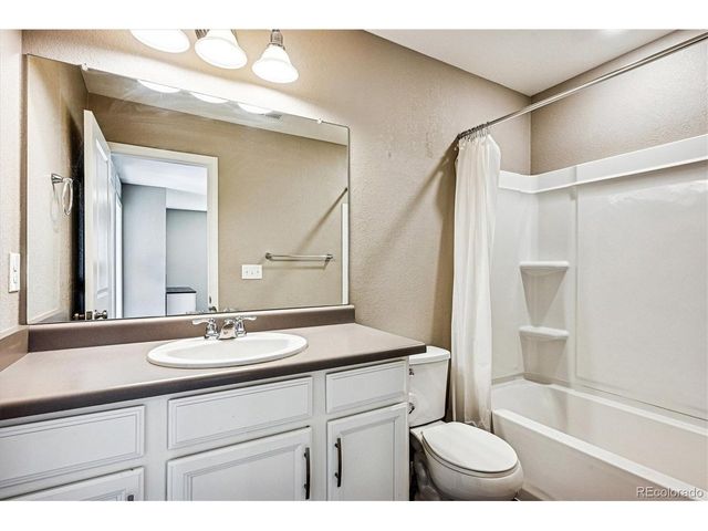 21832 E Quincy Cir, Aurora, CO 80015