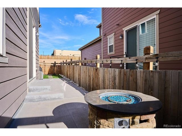 21832 E Quincy Cir, Aurora, CO 80015