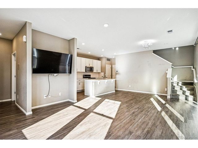 21832 E Quincy Cir, Aurora, CO 80015