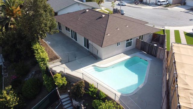 80 Lucas Ct, Thousand Oaks, CA 91320