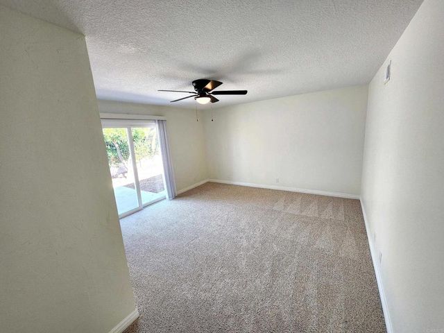 80 Lucas Ct, Thousand Oaks, CA 91320