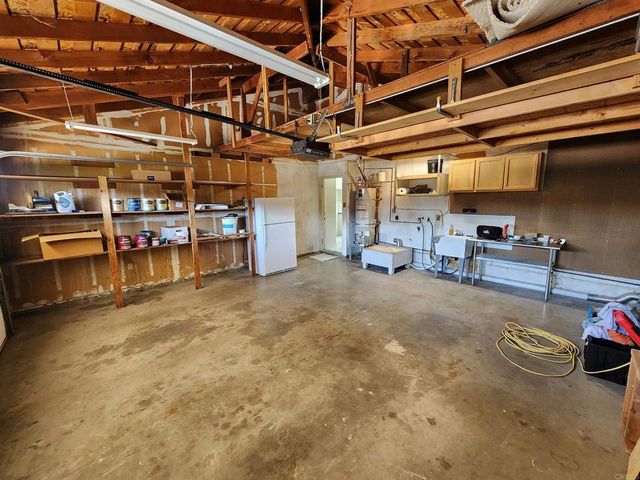 80 Lucas Ct, Thousand Oaks, CA 91320