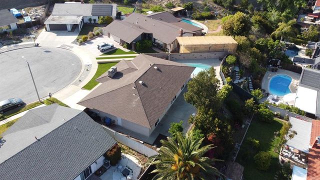 80 Lucas Ct, Thousand Oaks, CA 91320