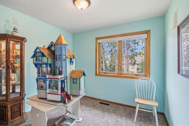 8707 Preserve Boulevard N, Chisago City, MN 55013