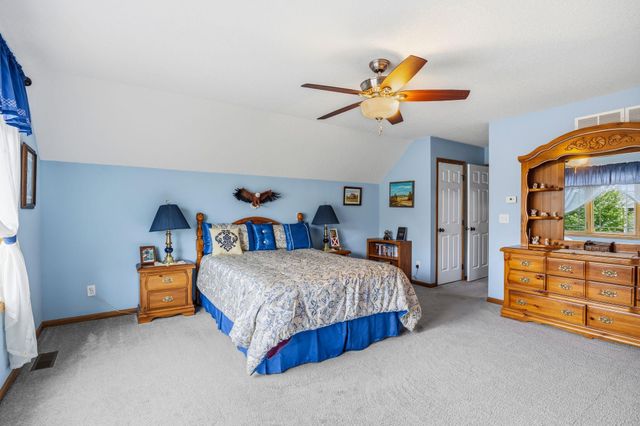 8707 Preserve Boulevard N, Chisago City, MN 55013
