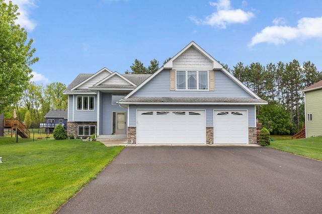 8707 Preserve Boulevard N, Chisago City, MN 55013