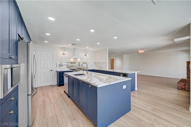 9131 Ivory Beach Drive, Las Vegas, NV 89147