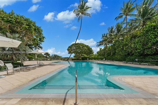 200 Ocean Lane Dr 108, Key Biscayne, FL 33149
