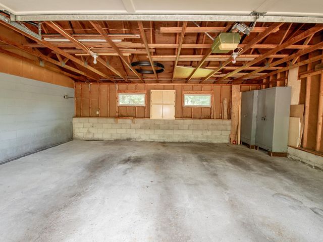 688 W Wentworth Avenue, Mendota Heights, MN 55118