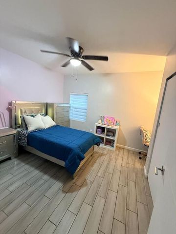 2321 NW 3rd Street 2321, Pompano Beach, FL 33069