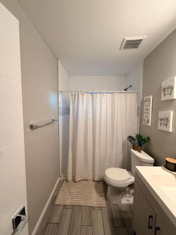 2321 NW 3rd Street 2321, Pompano Beach, FL 33069