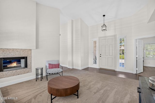 902 N OXFORD Lane, Chandler, AZ 85225