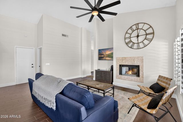 902 N OXFORD Lane, Chandler, AZ 85225
