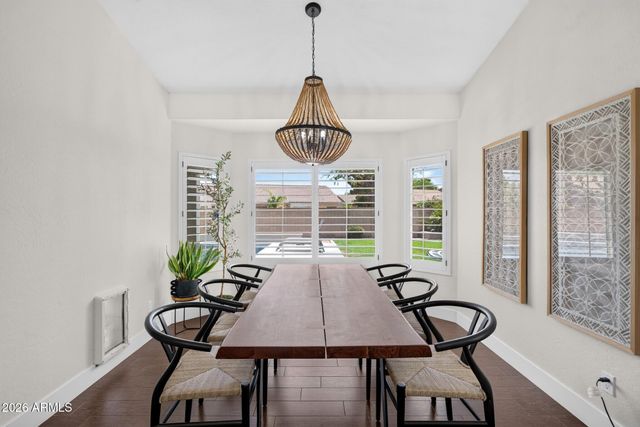 902 N OXFORD Lane, Chandler, AZ 85225