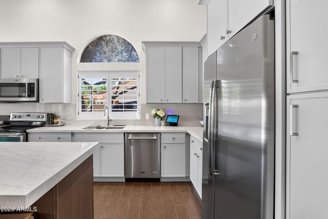 902 N OXFORD Lane, Chandler, AZ 85225