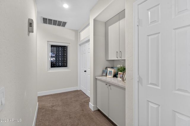 902 N OXFORD Lane, Chandler, AZ 85225