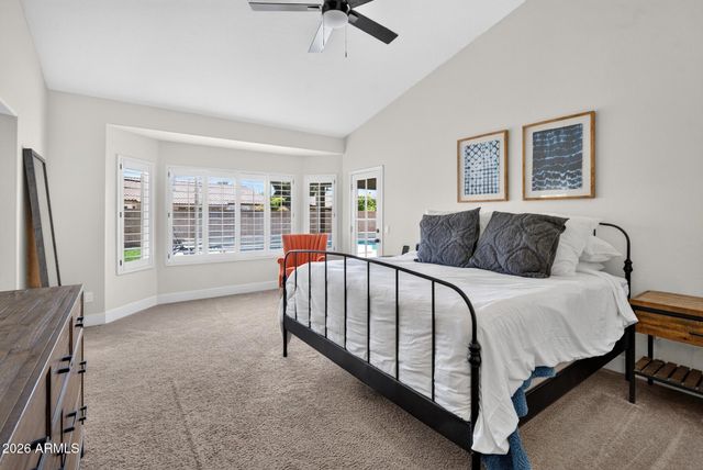 902 N OXFORD Lane, Chandler, AZ 85225