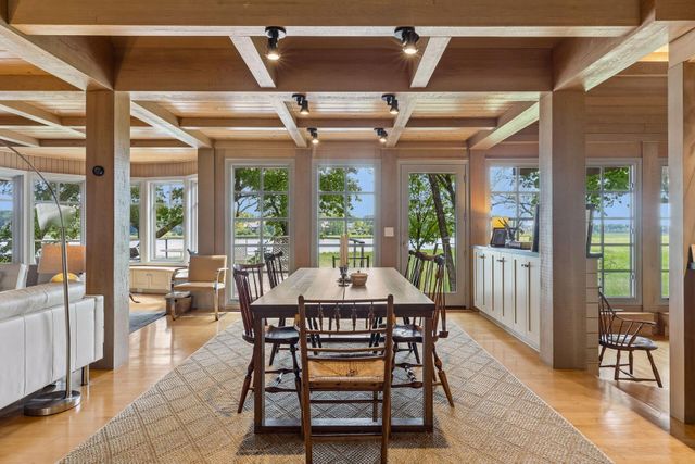2465 French Lake Road, Wayzata, MN 55391