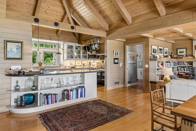 2465 French Lake Road, Wayzata, MN 55391