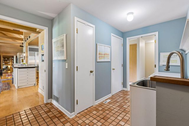 2465 French Lake Road, Wayzata, MN 55391