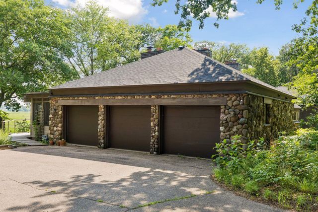 2465 French Lake Road, Wayzata, MN 55391