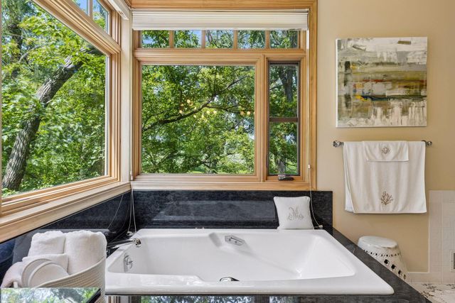 2465 French Lake Road, Wayzata, MN 55391