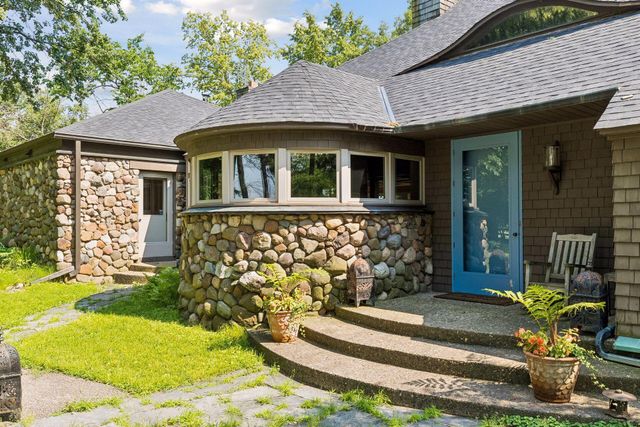 2465 French Lake Road, Wayzata, MN 55391