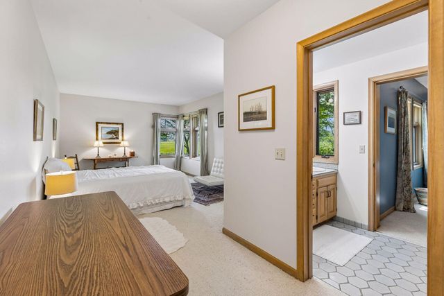 2465 French Lake Road, Wayzata, MN 55391