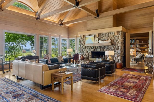 2465 French Lake Road, Wayzata, MN 55391