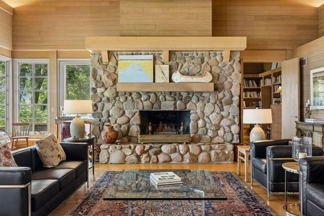 2465 French Lake Road, Wayzata, MN 55391