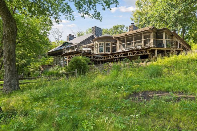 2465 French Lake Road, Wayzata, MN 55391