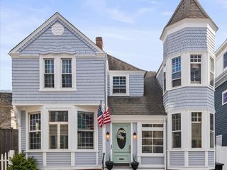 43 Howard Street, Newport, RI 02840