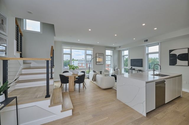 471 Somerville Ave 4, Somerville, MA 02143