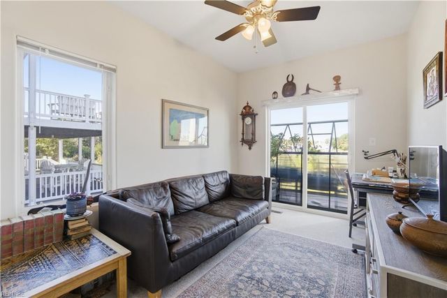 22 Channel LN, Hampton, VA 23664