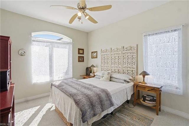 22 Channel LN, Hampton, VA 23664