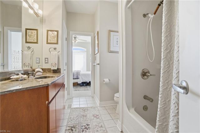 22 Channel LN, Hampton, VA 23664