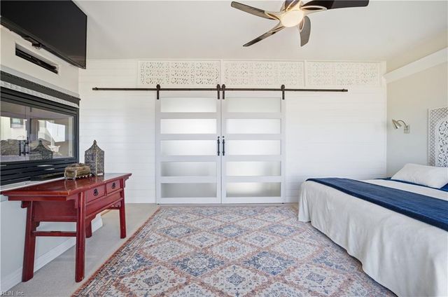 22 Channel LN, Hampton, VA 23664