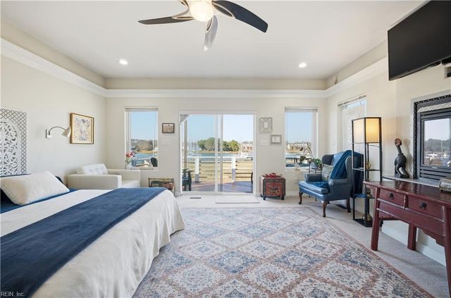 22 Channel LN, Hampton, VA 23664