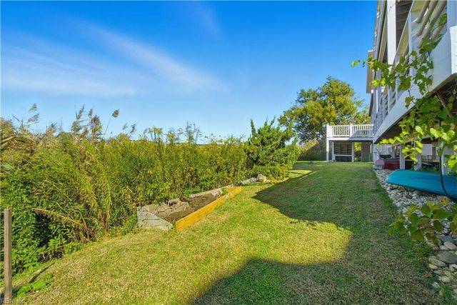 22 Channel LN, Hampton, VA 23664