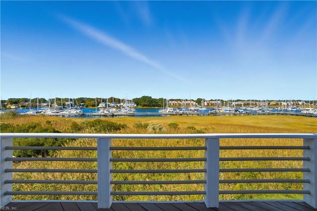 22 Channel LN, Hampton, VA 23664