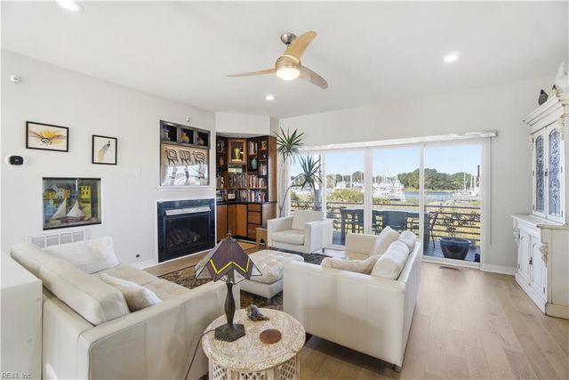 22 Channel LN, Hampton, VA 23664