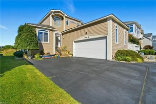 22 Channel LN, Hampton, VA 23664