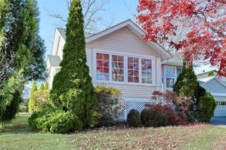 25 Rockland Terrace, Suffern, NY 10901