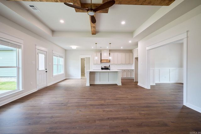 10581 W Miller Sardis Road, Bauxite, AR 72011