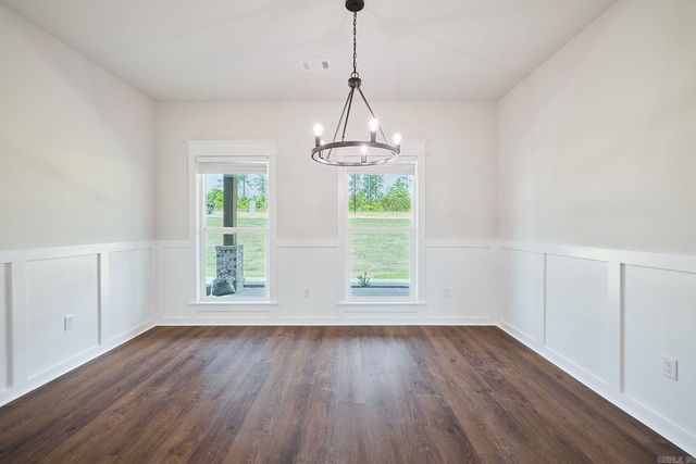 10581 W Miller Sardis Road, Bauxite, AR 72011